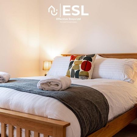 2 Bedroom Terrace Cottage, Parking, 5 Minutes Drive To Royal Shrewsbury Hospital Exteriér fotografie