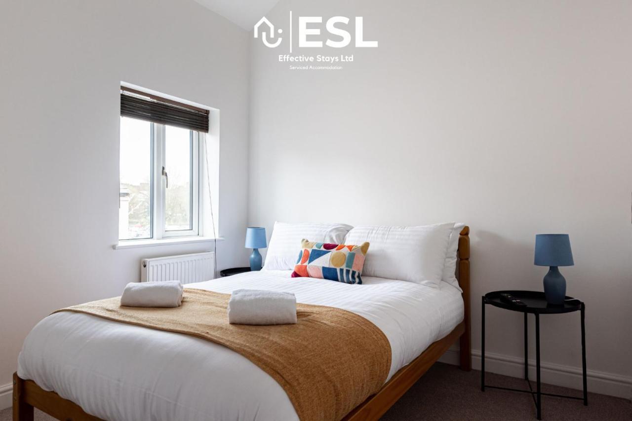 2 Bedroom Terrace Cottage, Parking, 5 Minutes Drive To Royal Shrewsbury Hospital Exteriér fotografie